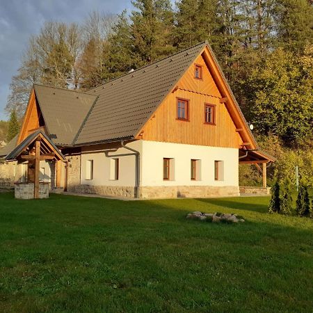 The Retreat Villa Zdarky Bagian luar foto